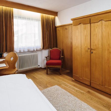 Hotel Komperdell Зерфаус Екстериор снимка