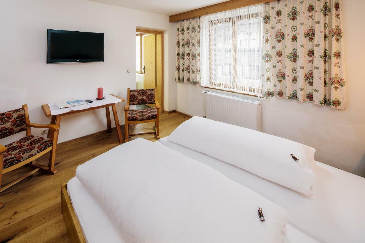 Hotel Komperdell Зерфаус Екстериор снимка