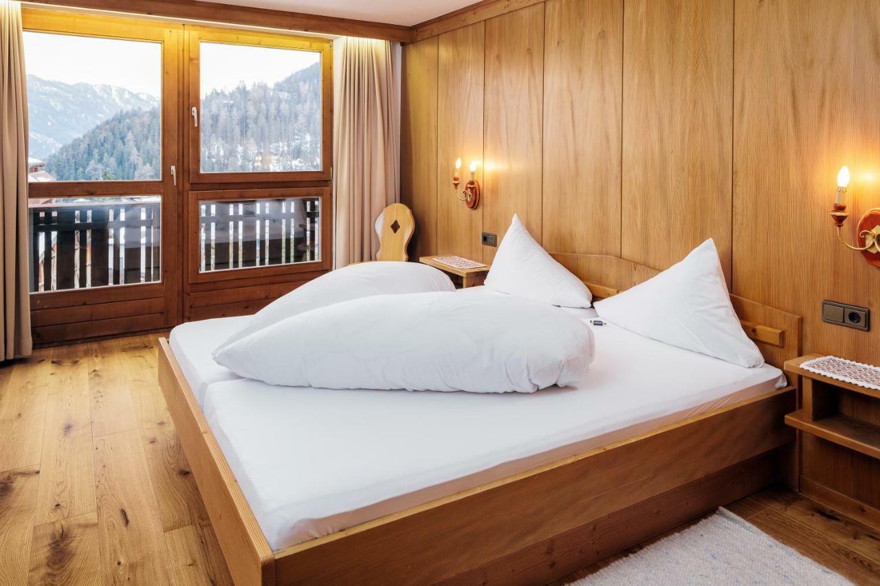 Hotel Komperdell Зерфаус Екстериор снимка