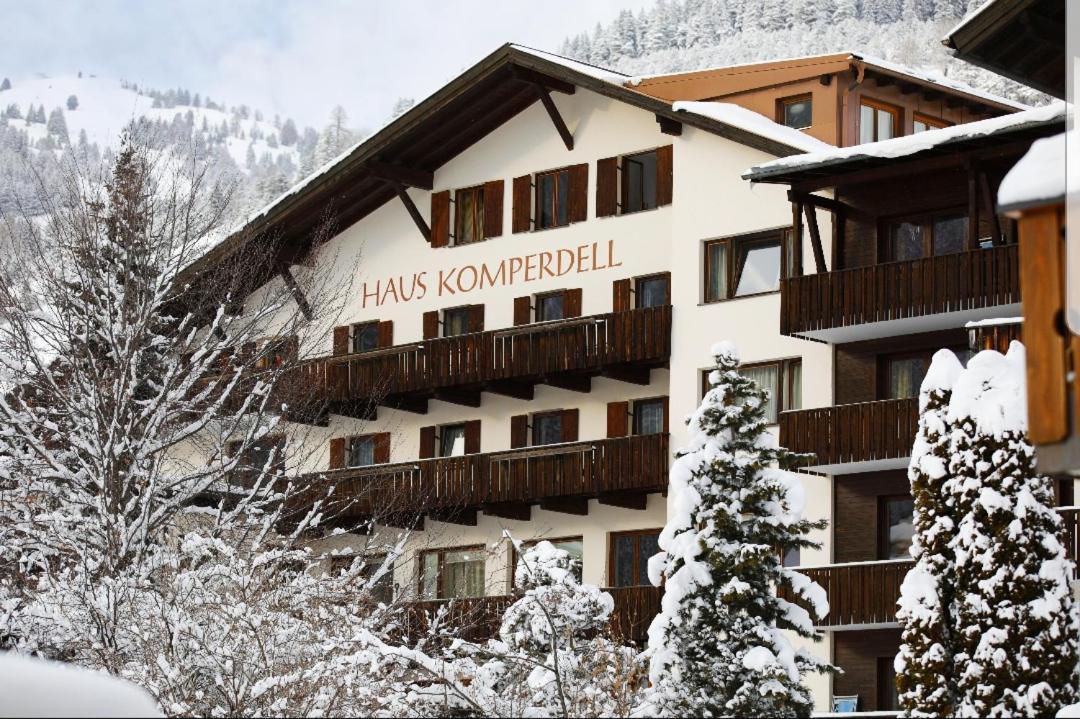 Hotel Komperdell Зерфаус Екстериор снимка
